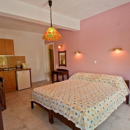 Apartments Katia Kassiopi Extérieur photo